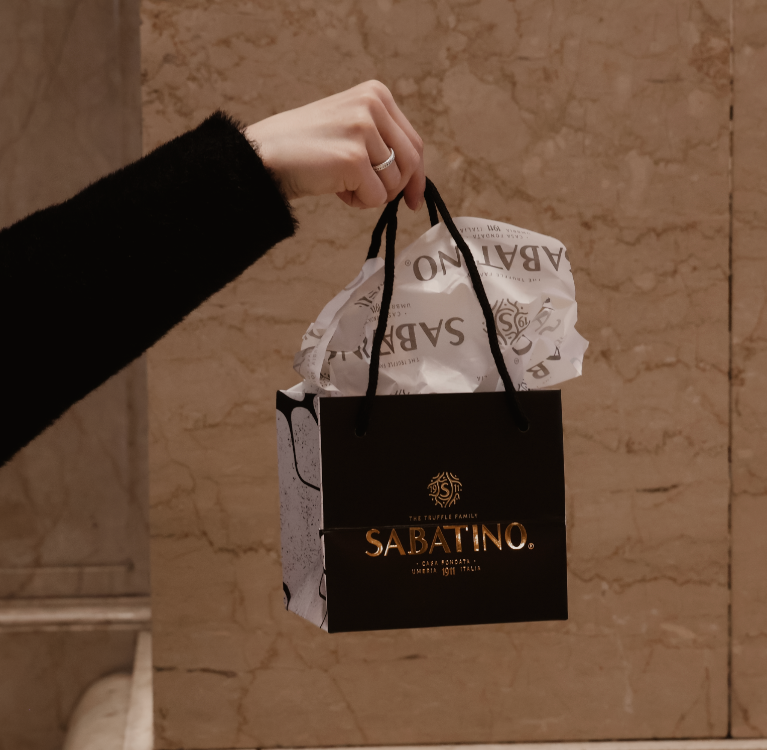 Why Fresh Truffles Are The Ultimate Holiday Gift